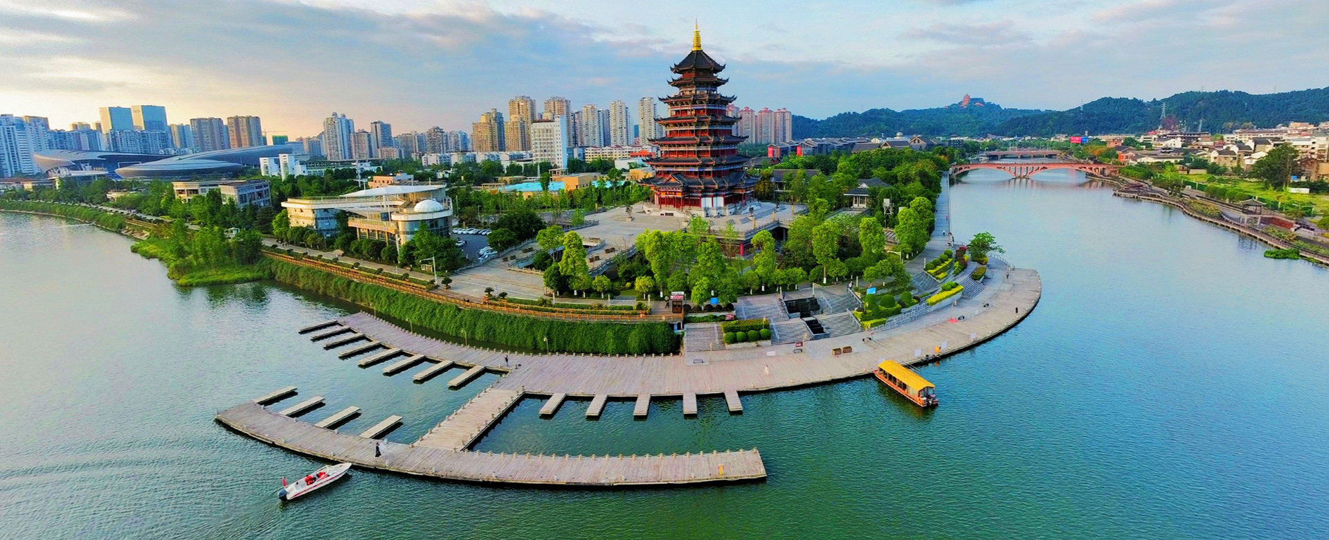 興企愛(ài)崗、志美行厲、建功立業(yè)