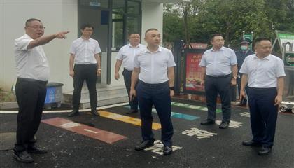 遂寧興業(yè)集團召開“問題大排查、作風大整治、工作大提升”專項行動現(xiàn)場推進會